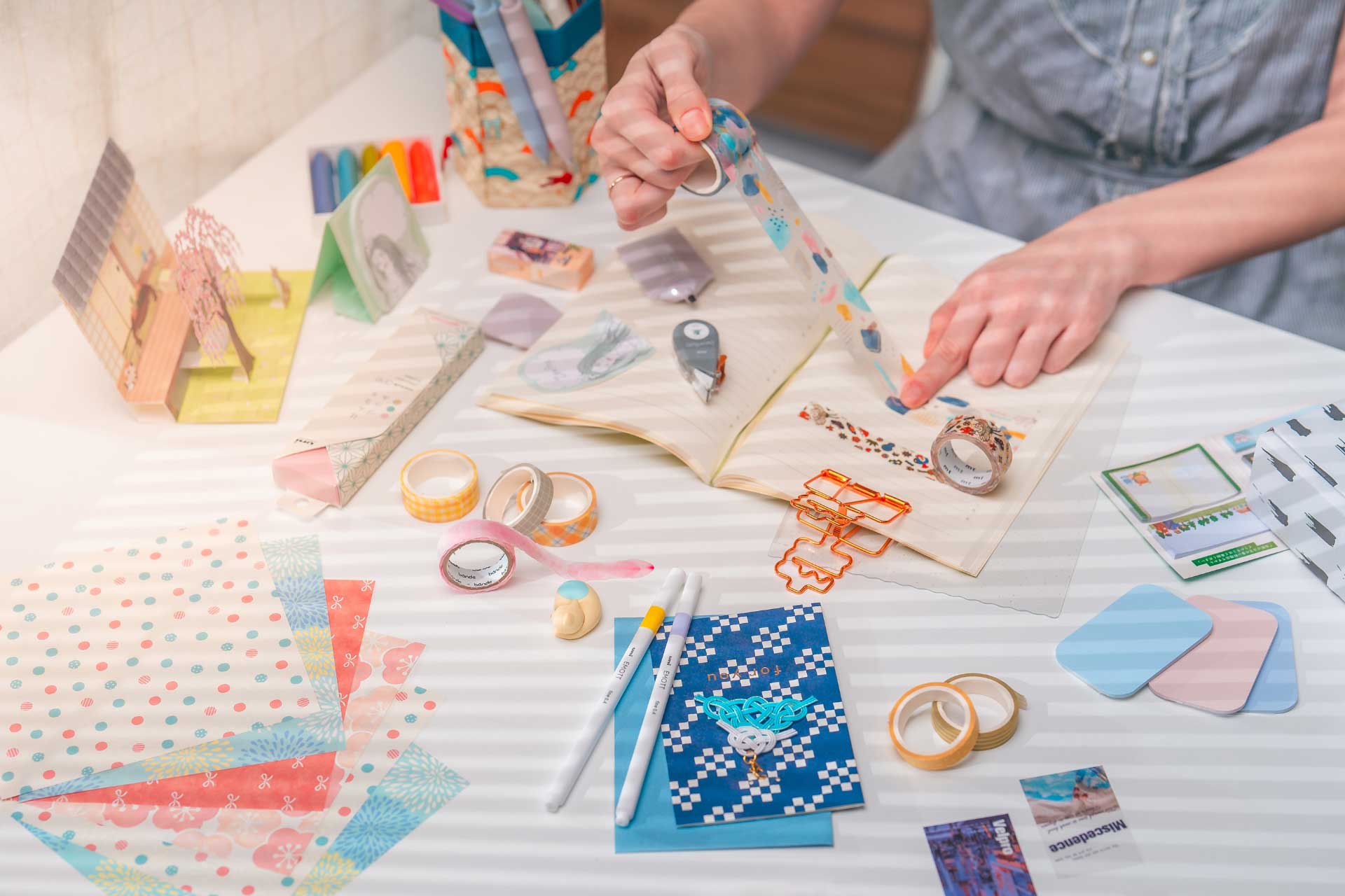 海外向け文房具のサブスクリプションボックス「ZenPop